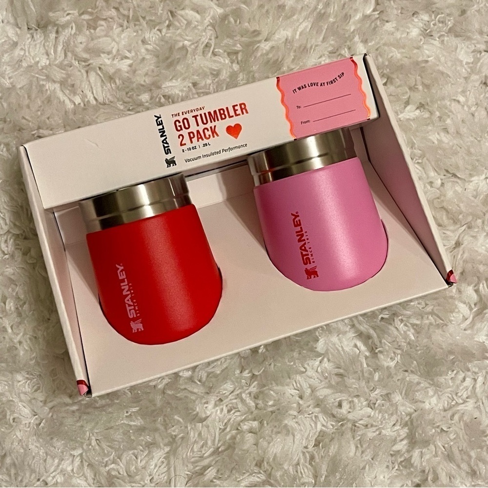 Stanley Limited edition Red & Valentine Pink Everyday Go tumbler set. NEW
